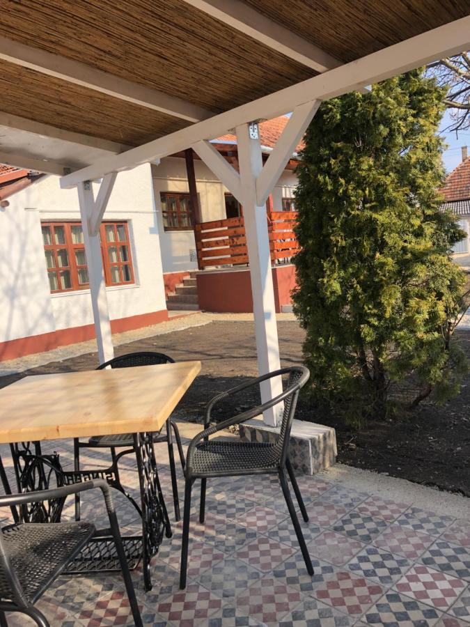 Mormota Vendégház Mezőkövesd Exterior foto